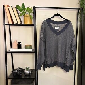 American Eagle Navy V-Neck Waffle Sweater